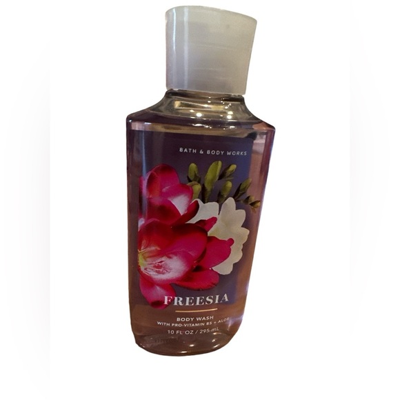 Bath & Body Works FREESIA Body Wash(10oz)  - New - Picture 1 of 3
